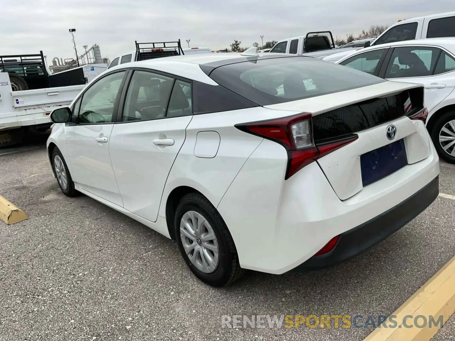 15 fotografías del automóvil dañado JTDKARFU6K3071984 TOYOTA PRIUS 2019