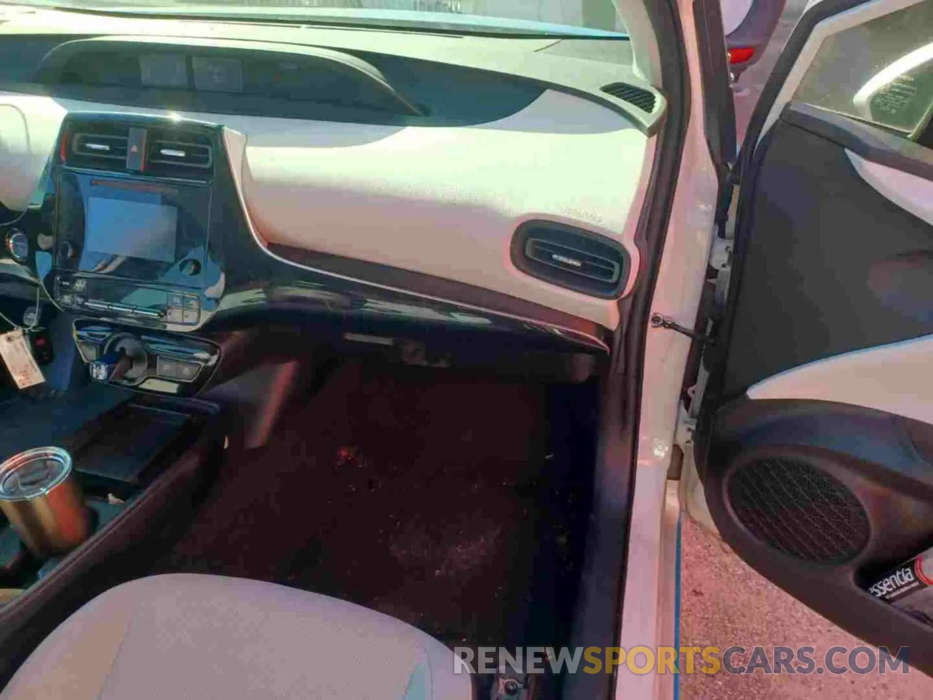 19 fotografías del automóvil dañado JTDKARFU6K3071984 TOYOTA PRIUS 2019