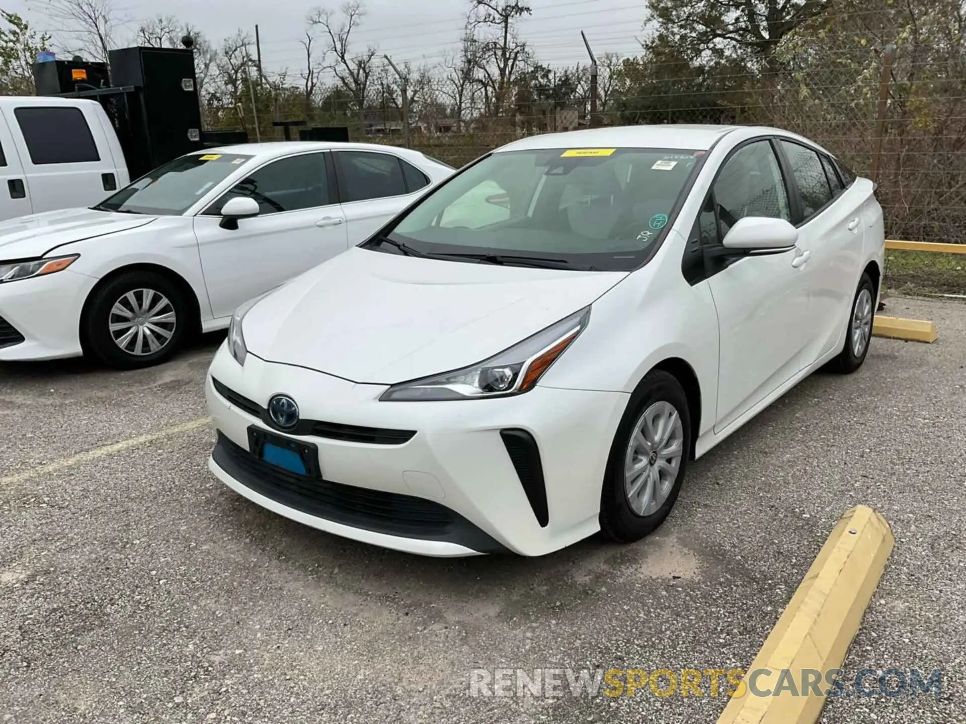 7 fotografías del automóvil dañado JTDKARFU6K3071984 TOYOTA PRIUS 2019