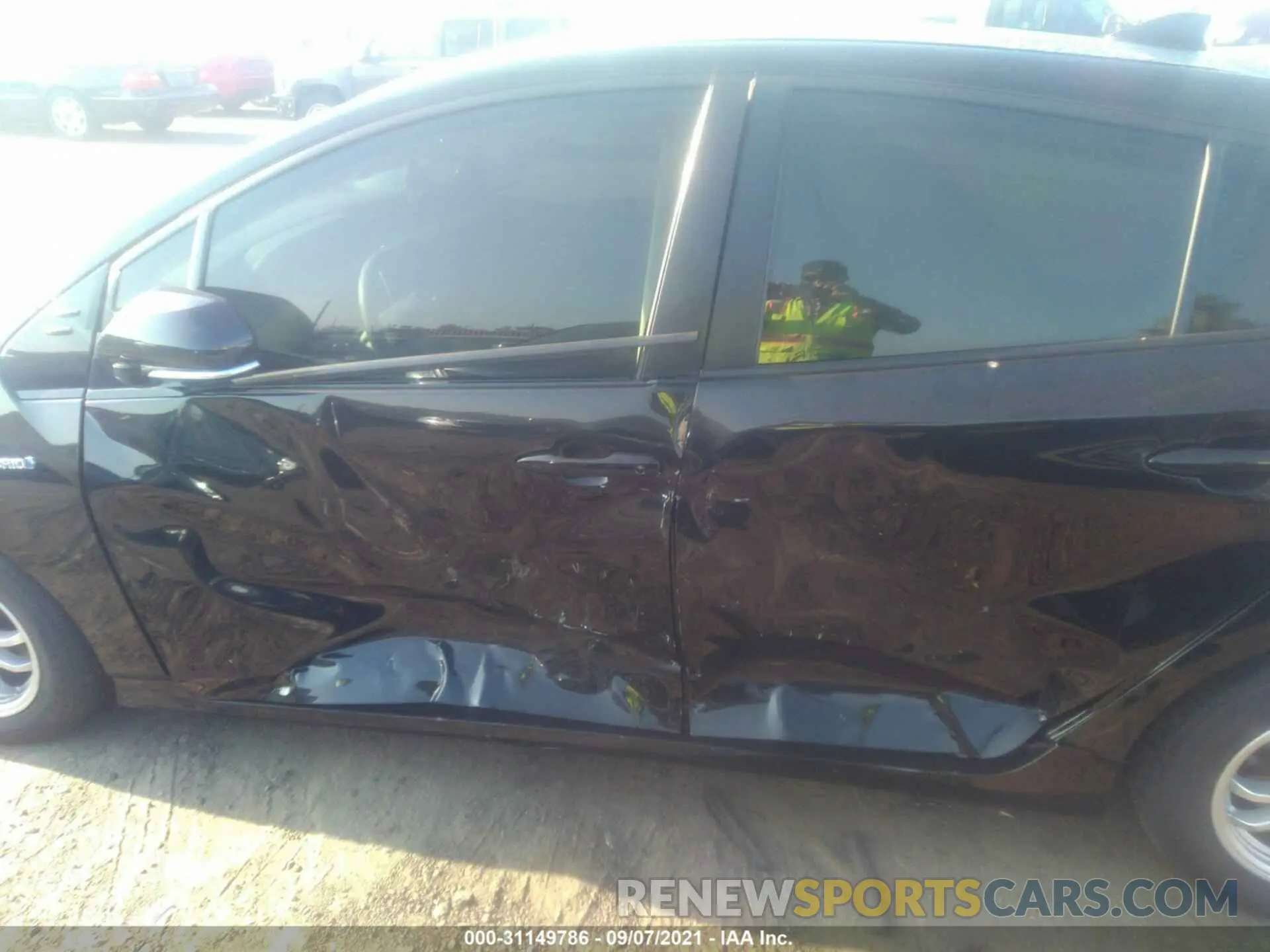 6 fotografías del automóvil dañado JTDKARFU7K3081908 TOYOTA PRIUS 2019