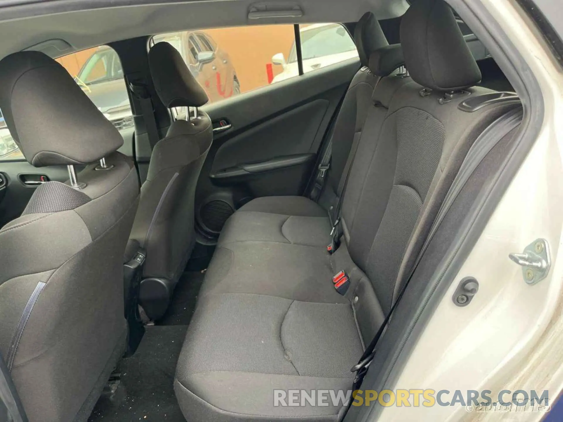 7 fotografías del automóvil dañado JTDKARFU7K3090074 TOYOTA PRIUS 2019