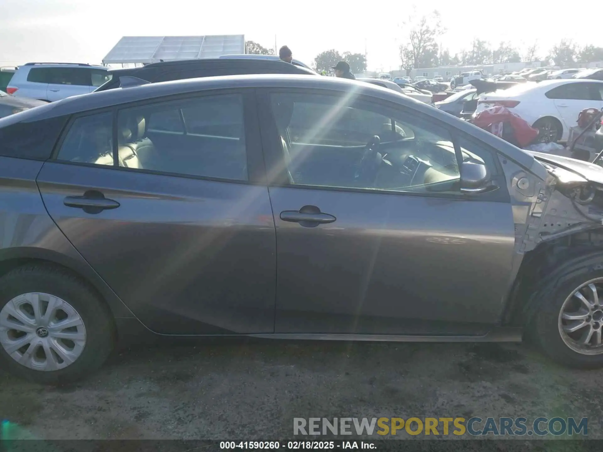 14 fotografías del automóvil dañado JTDKARFU8K3087751 TOYOTA PRIUS 2019