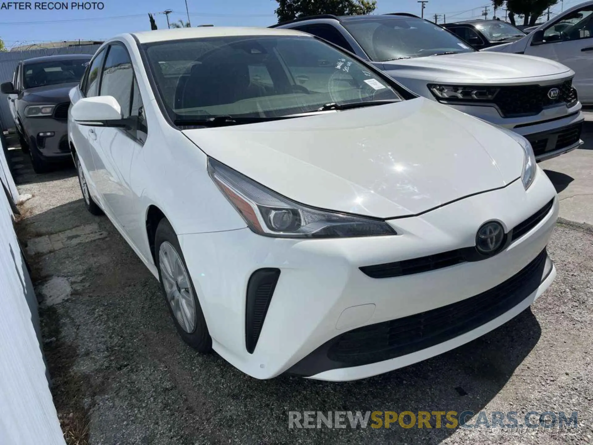 5 fotografías del automóvil dañado JTDKARFU8K3089984 TOYOTA PRIUS 2019