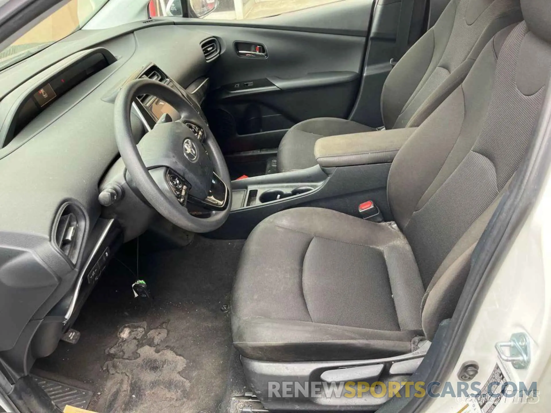 8 fotografías del automóvil dañado JTDKARFU8K3089984 TOYOTA PRIUS 2019