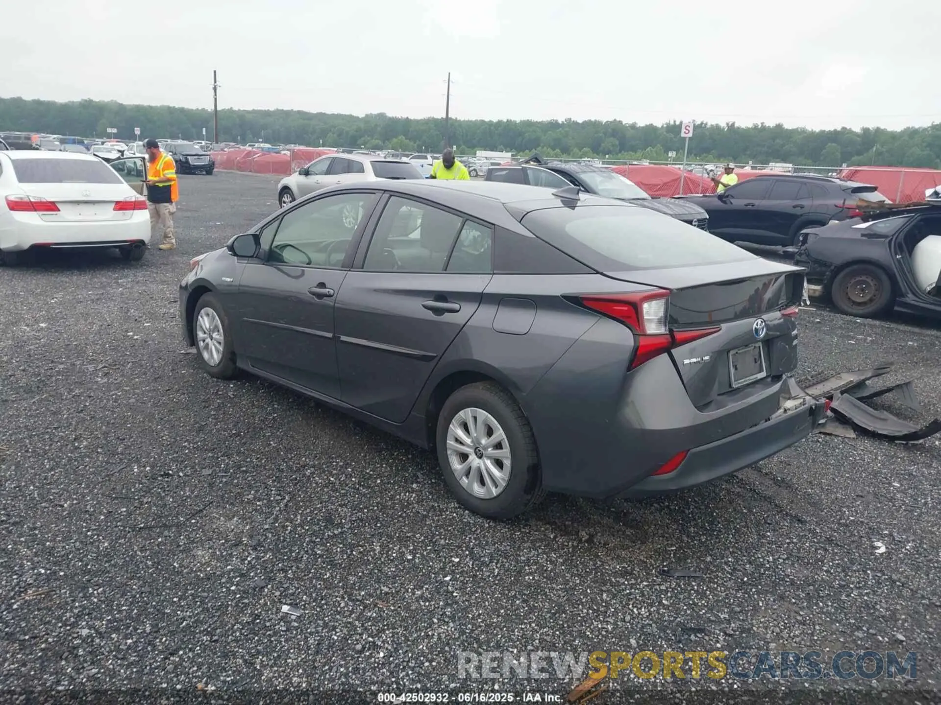 3 fotografías del automóvil dañado JTDKARFU8K3093579 TOYOTA PRIUS 2019