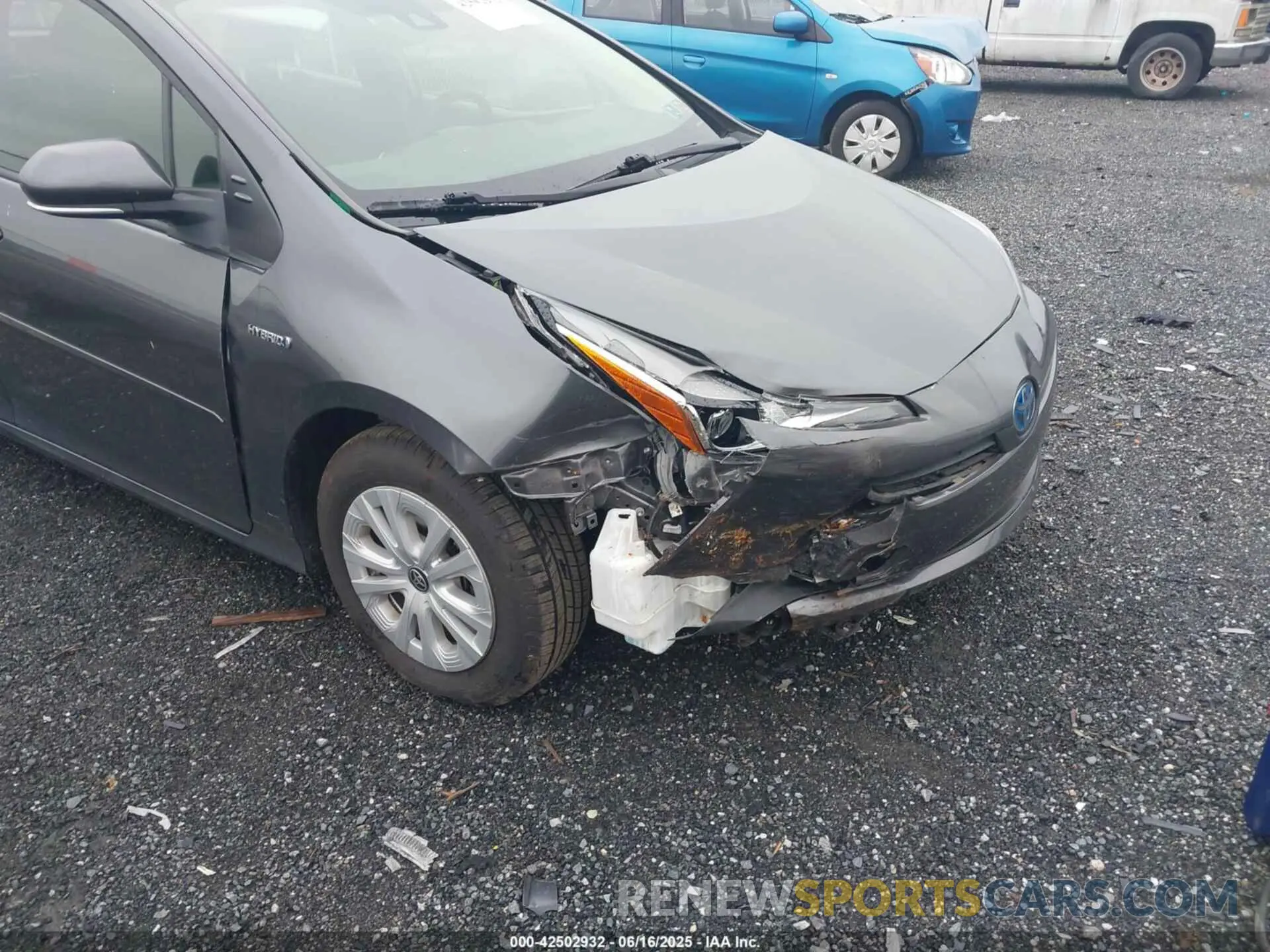 6 fotografías del automóvil dañado JTDKARFU8K3093579 TOYOTA PRIUS 2019