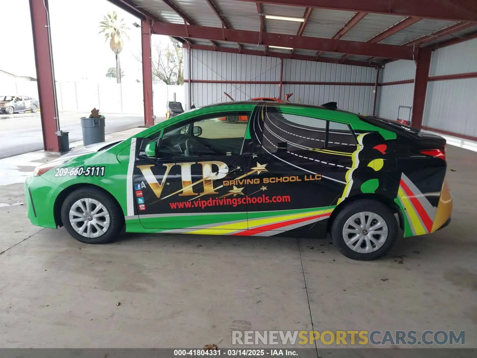 14 fotografías del automóvil dañado JTDKARFU8K3095428 TOYOTA PRIUS 2019