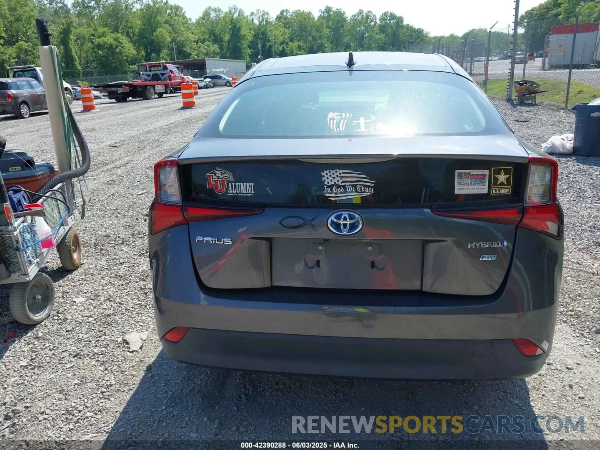 17 fotografías del automóvil dañado JTDKARFU8K3098278 TOYOTA PRIUS 2019