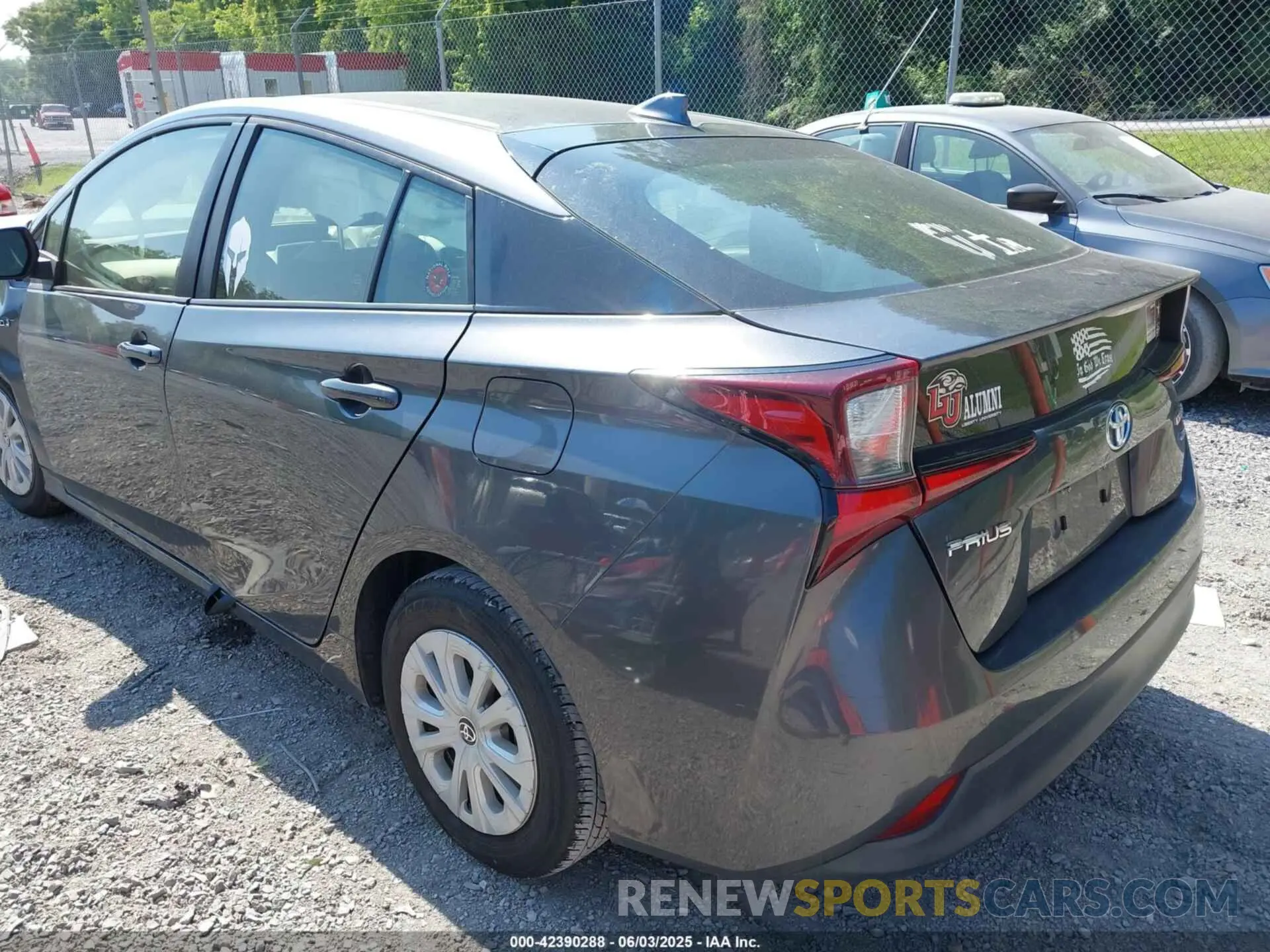 3 fotografías del automóvil dañado JTDKARFU8K3098278 TOYOTA PRIUS 2019