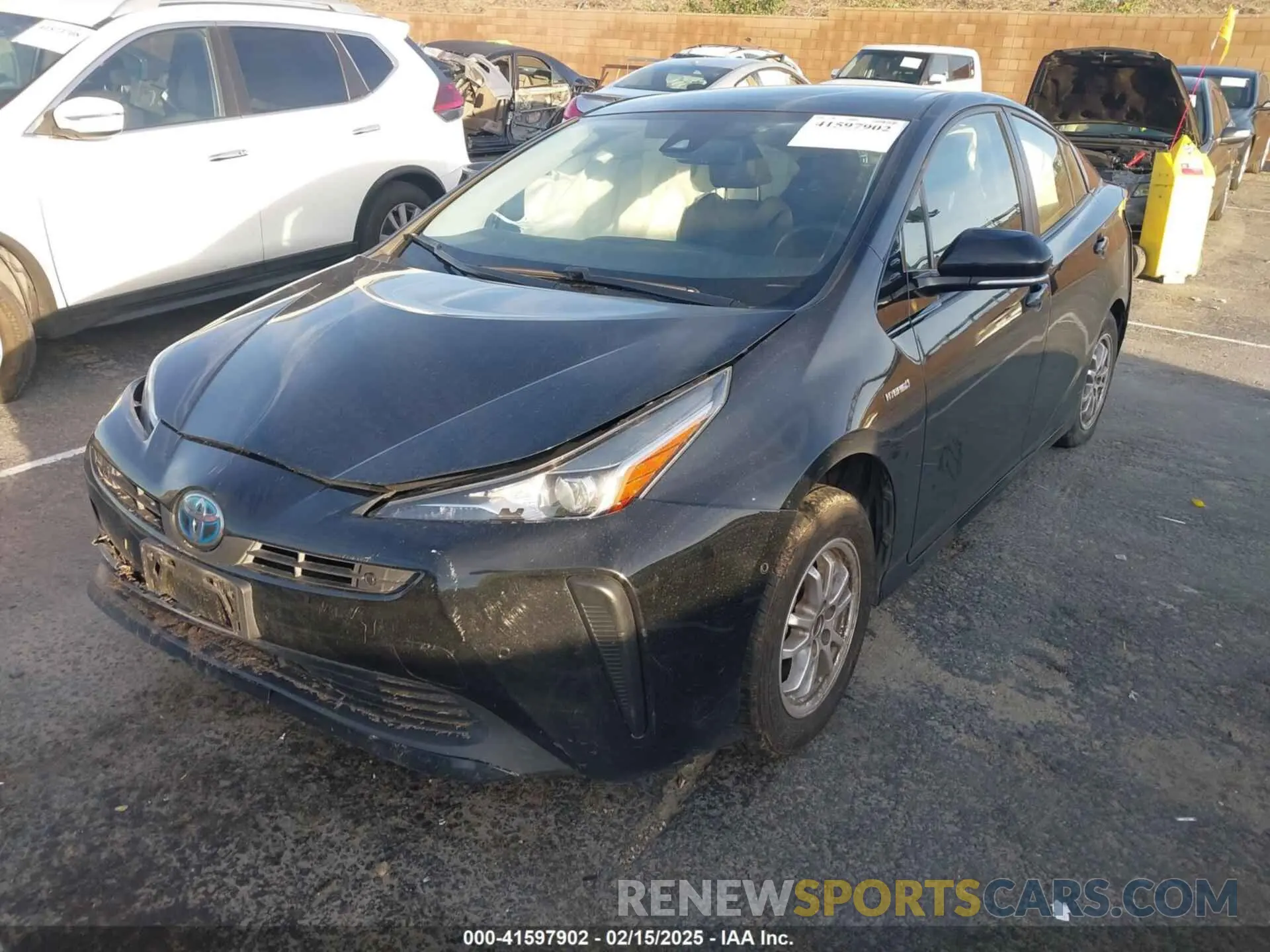 2 fotografías del automóvil dañado JTDKARFU9K3070621 TOYOTA PRIUS 2019