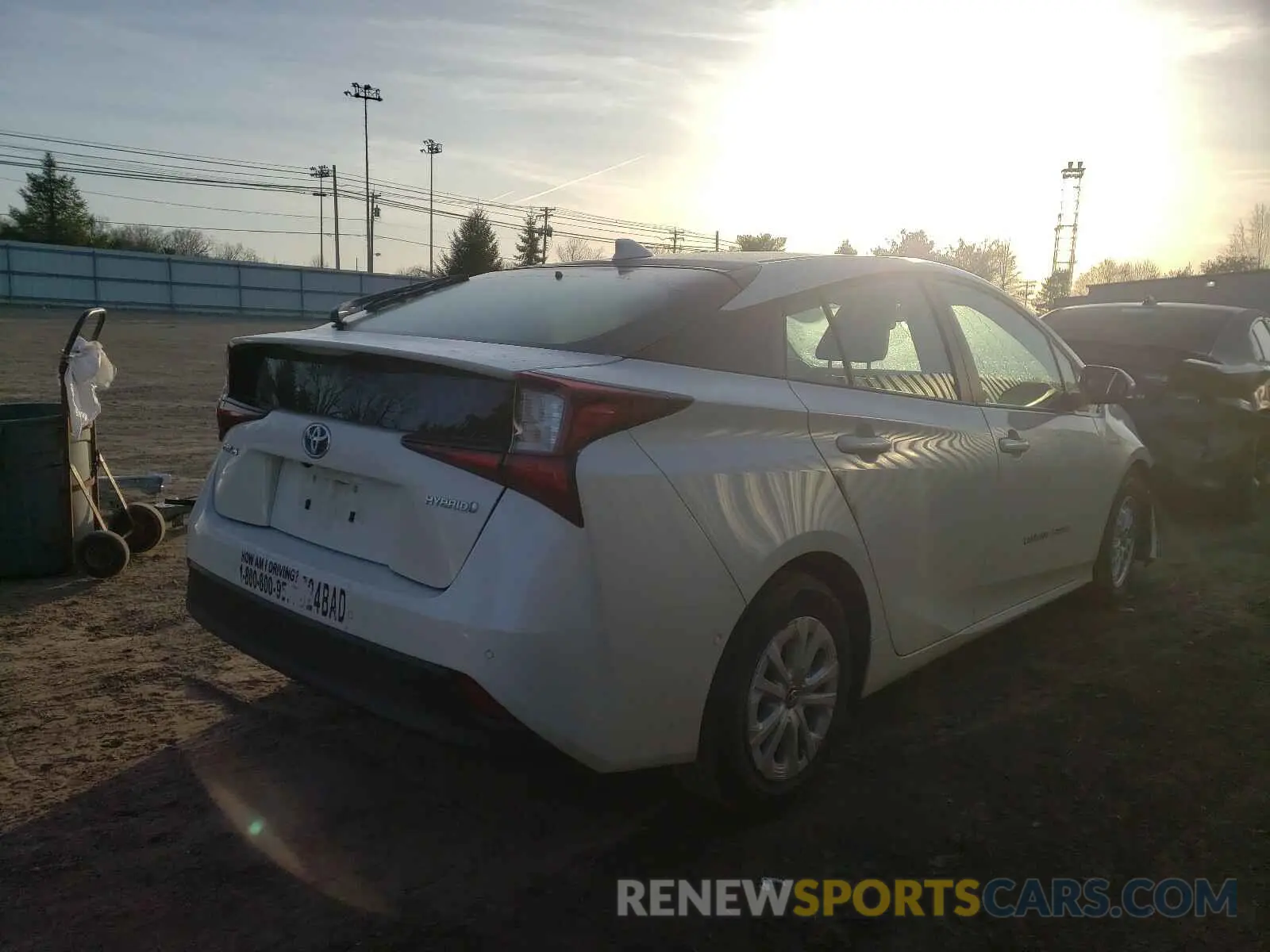 4 fotografías del automóvil dañado JTDKARFU9K3076824 TOYOTA PRIUS 2019