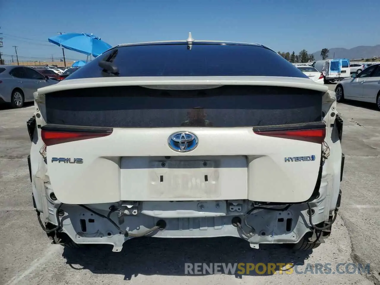 6 fotografías del automóvil dañado JTDKARFU9K3084258 TOYOTA PRIUS 2019