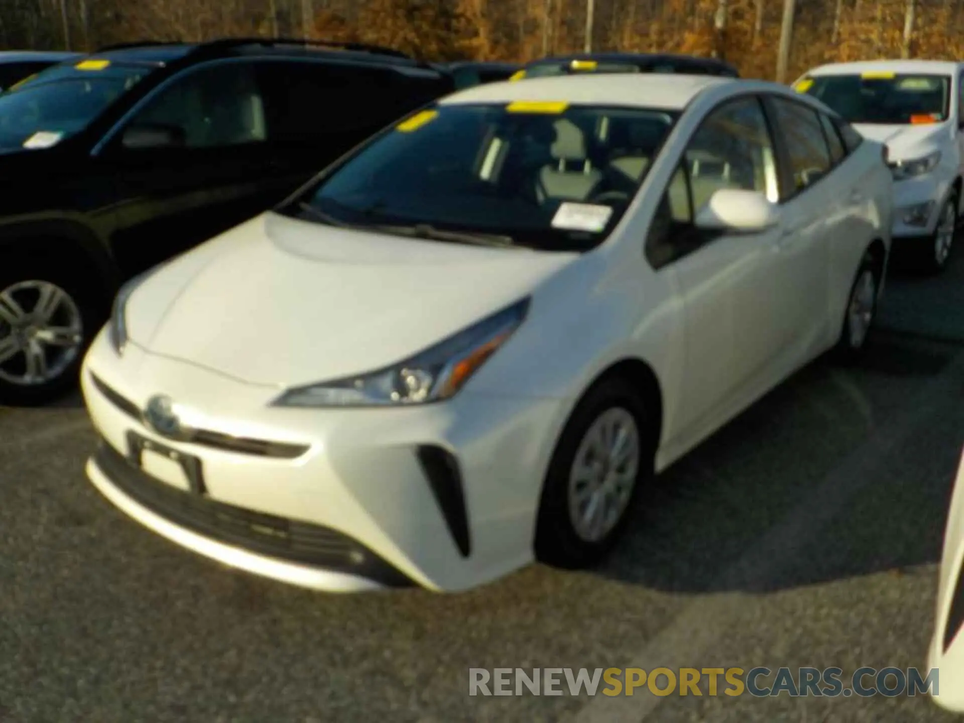 4 fotografías del automóvil dañado JTDKARFUXK3069509 TOYOTA PRIUS 2019