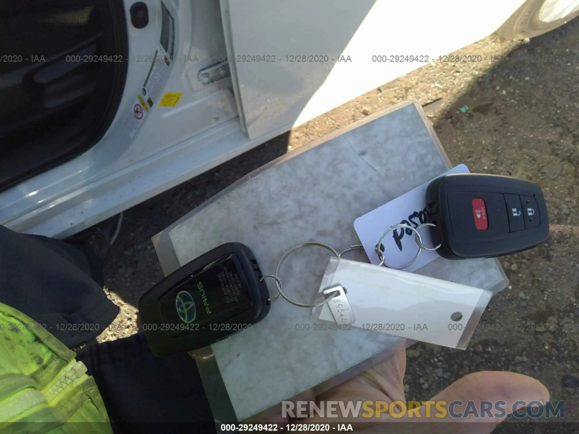 11 fotografías del automóvil dañado JTDKARFUXK3097200 TOYOTA PRIUS 2019