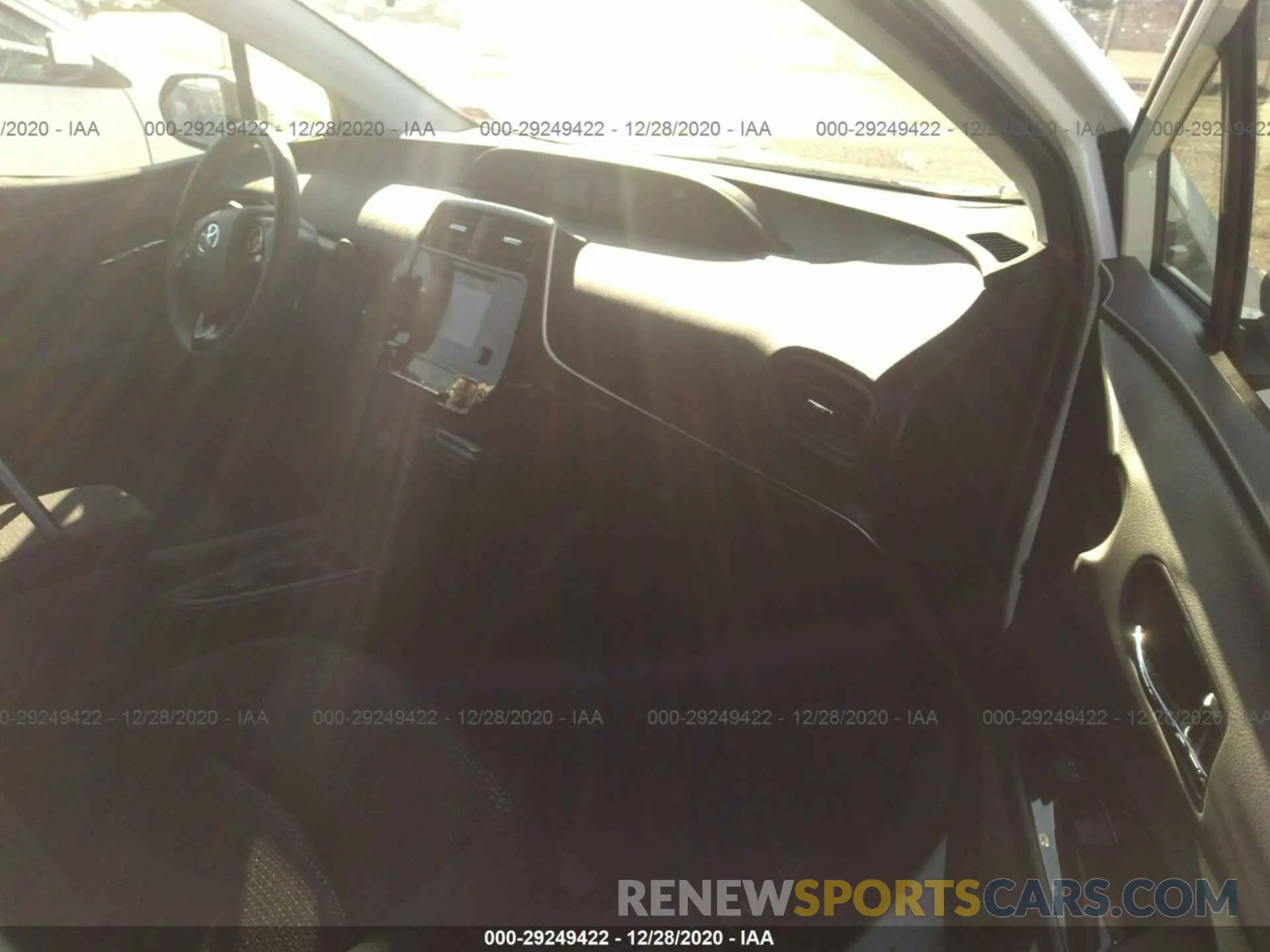 5 fotografías del automóvil dañado JTDKARFUXK3097200 TOYOTA PRIUS 2019