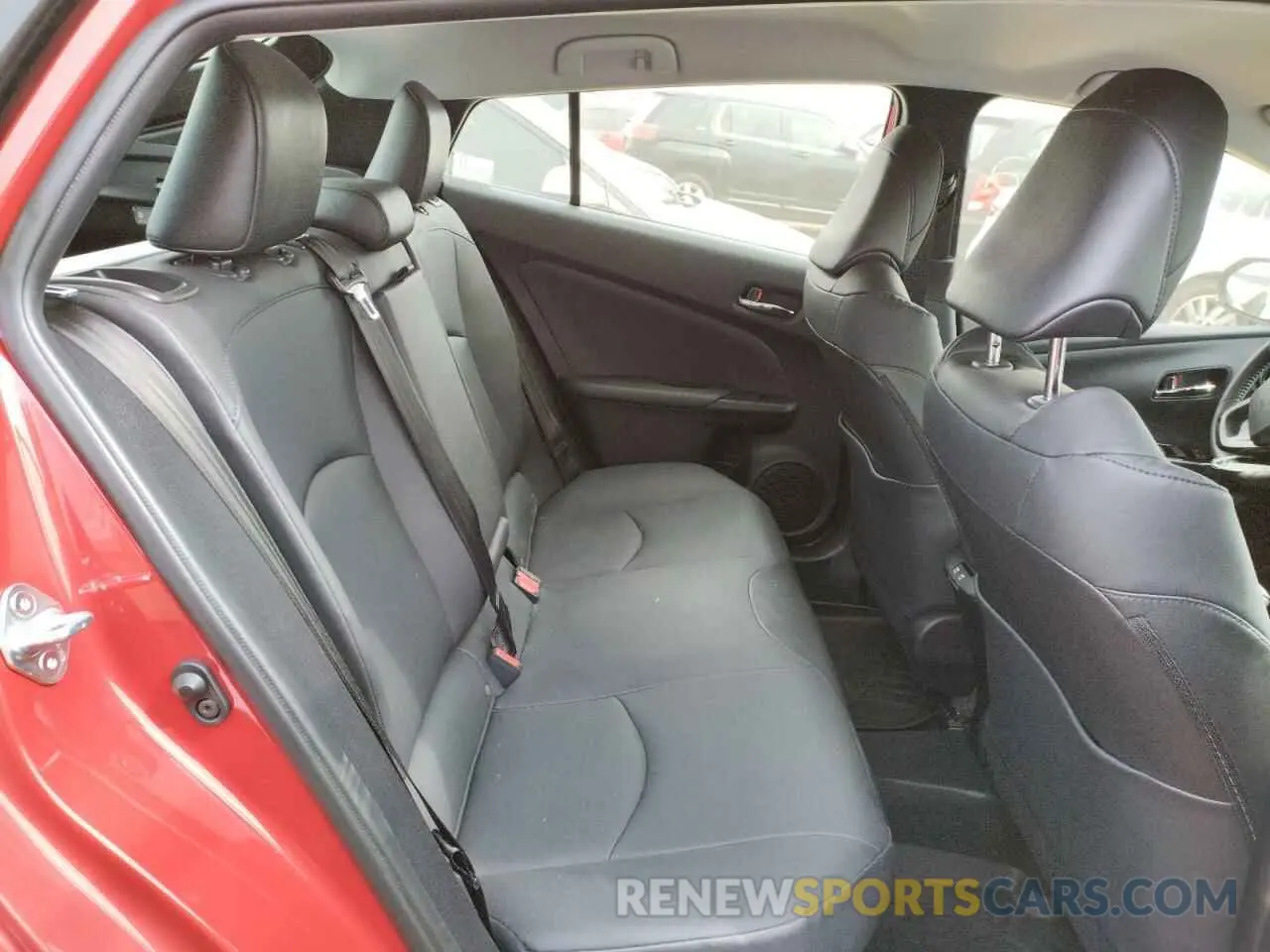6 fotografías del automóvil dañado JTDL9RFU0K3010630 TOYOTA PRIUS 2019