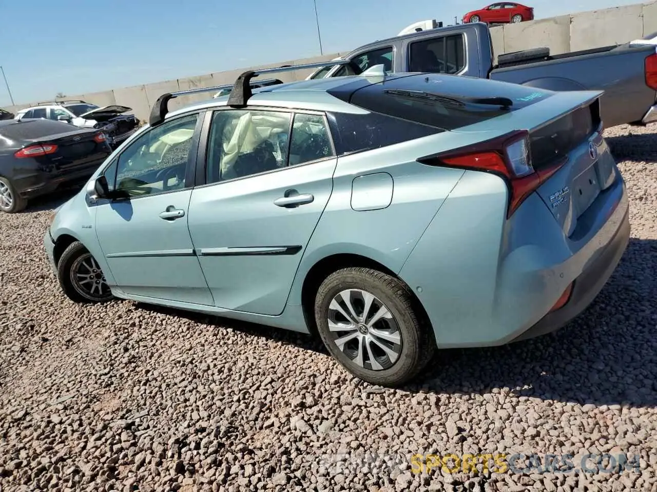 2 fotografías del automóvil dañado JTDL9RFU0K3011518 TOYOTA PRIUS 2019