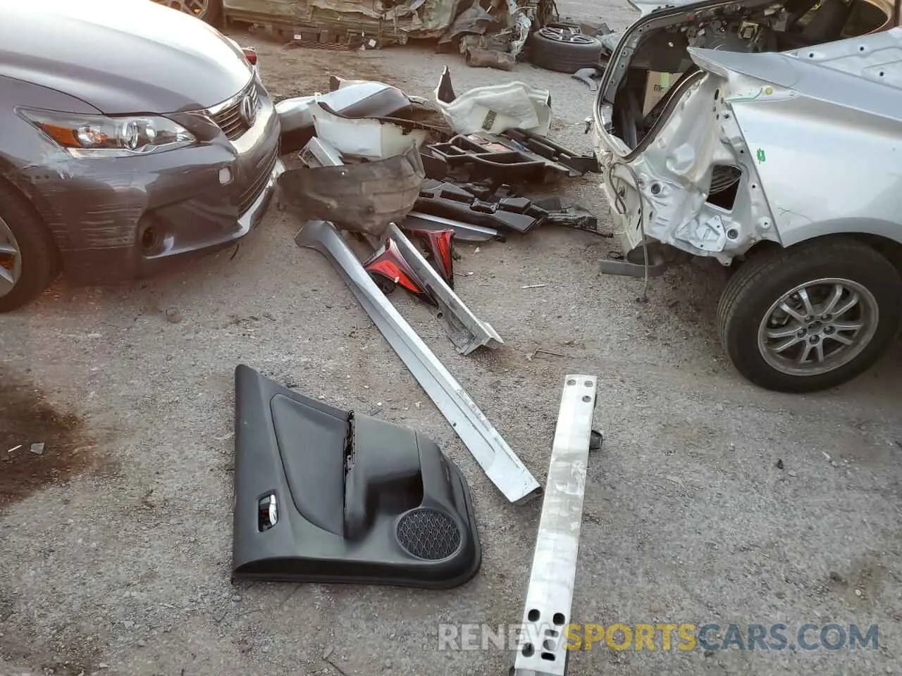 12 fotografías del automóvil dañado JTDL9RFU1K3004934 TOYOTA PRIUS 2019