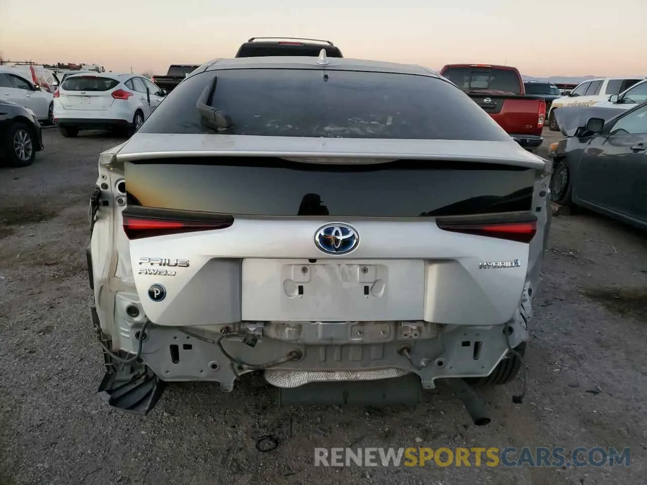6 fotografías del automóvil dañado JTDL9RFU1K3004934 TOYOTA PRIUS 2019