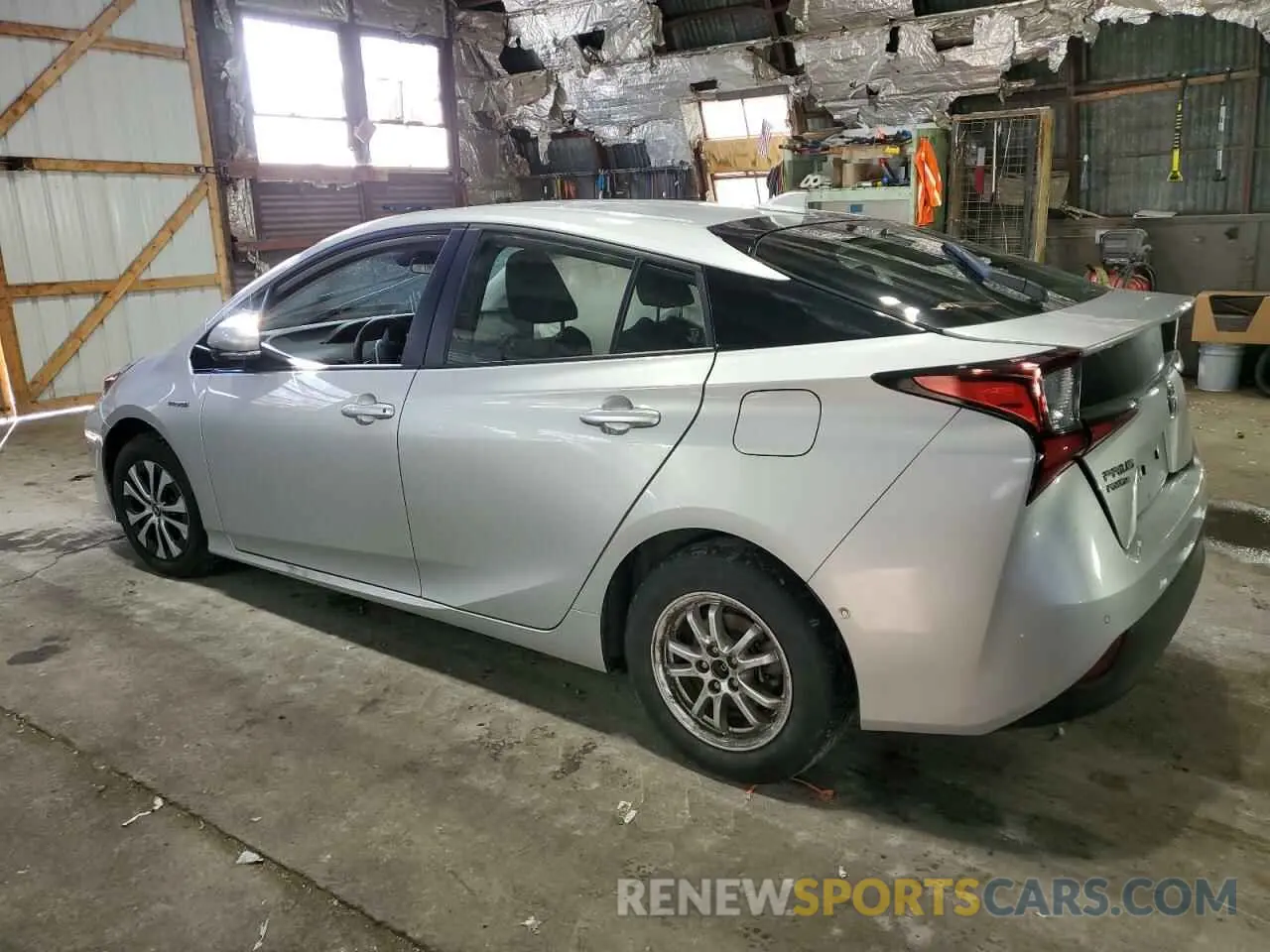 2 fotografías del automóvil dañado JTDL9RFU1K3005288 TOYOTA PRIUS 2019