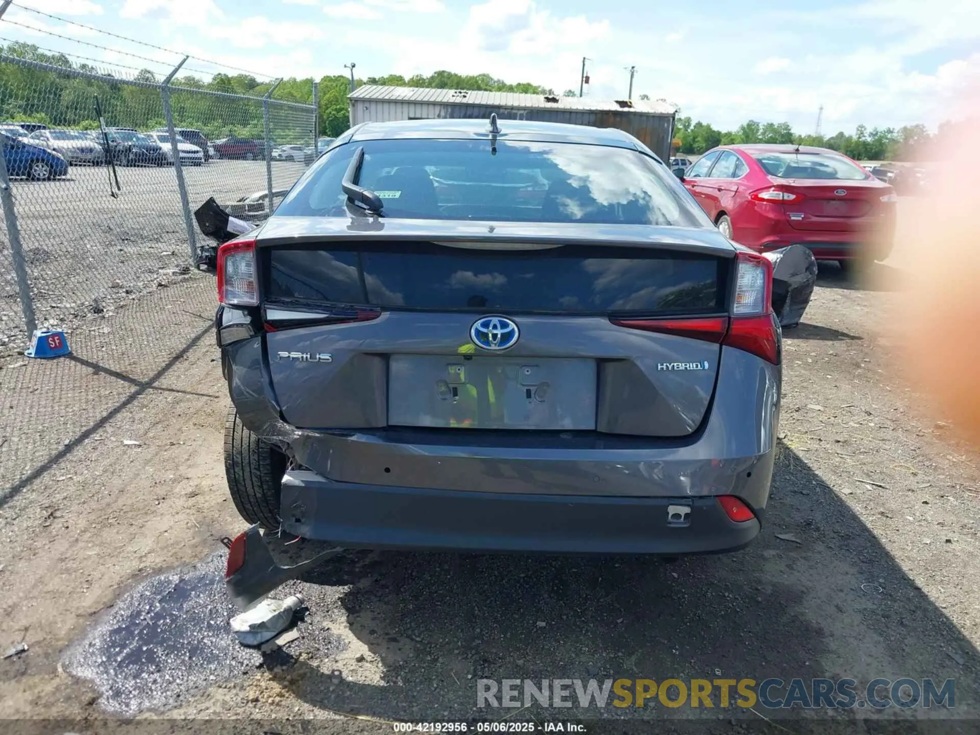 16 fotografías del automóvil dañado JTDL9RFU2K3005915 TOYOTA PRIUS 2019