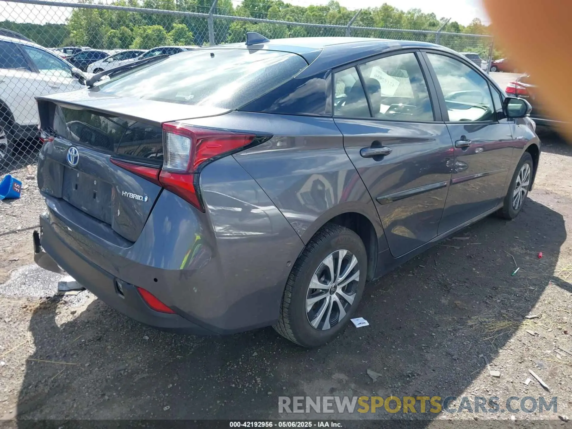 4 fotografías del automóvil dañado JTDL9RFU2K3005915 TOYOTA PRIUS 2019