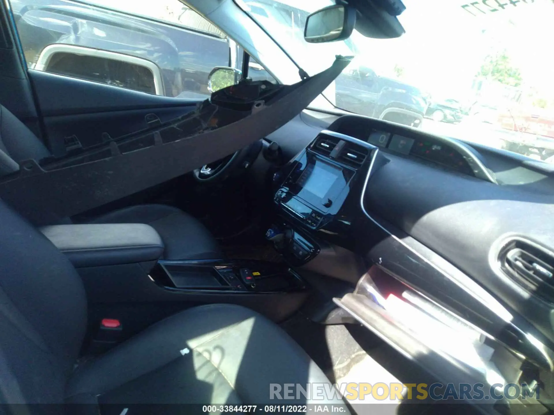 5 fotografías del automóvil dañado JTDL9RFU4K3008170 TOYOTA PRIUS 2019
