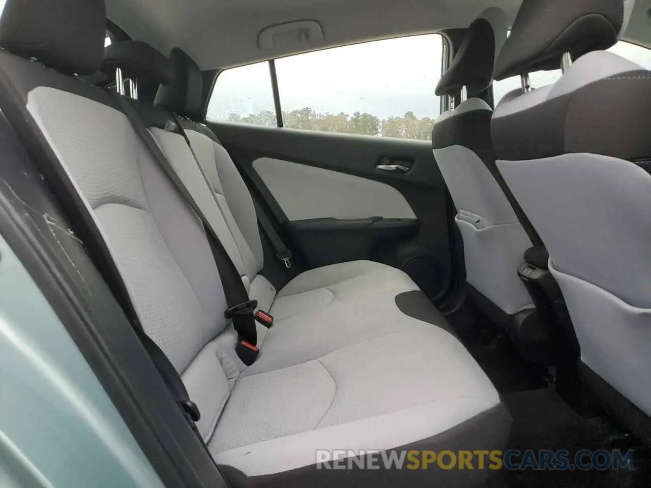 10 fotografías del automóvil dañado JTDL9RFU4K3008685 TOYOTA PRIUS 2019