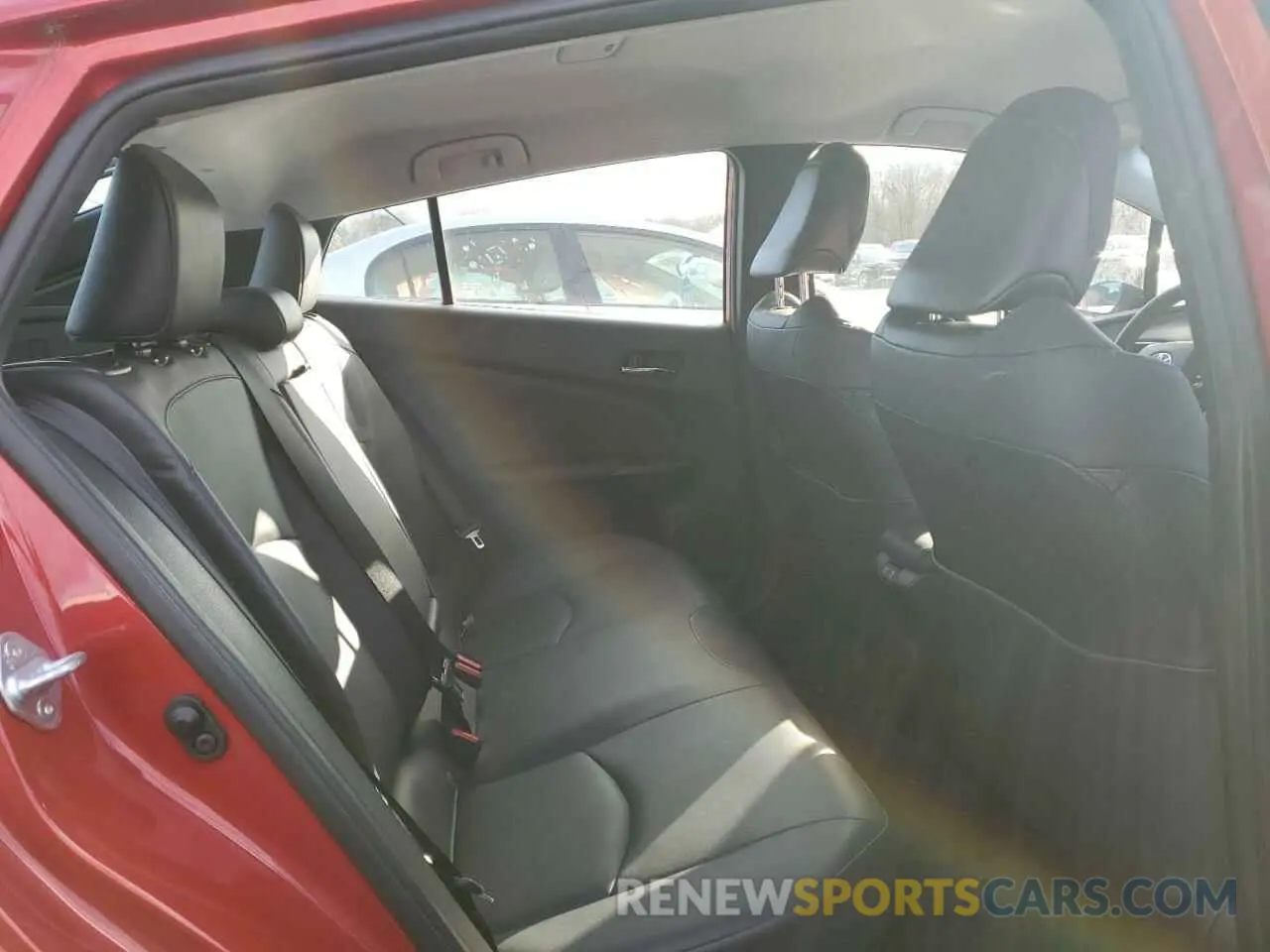 10 fotografías del automóvil dañado JTDL9RFU4K3010582 TOYOTA PRIUS 2019