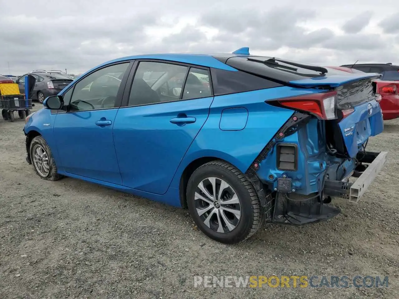 2 fotografías del automóvil dañado JTDL9RFU6K3003844 TOYOTA PRIUS 2019