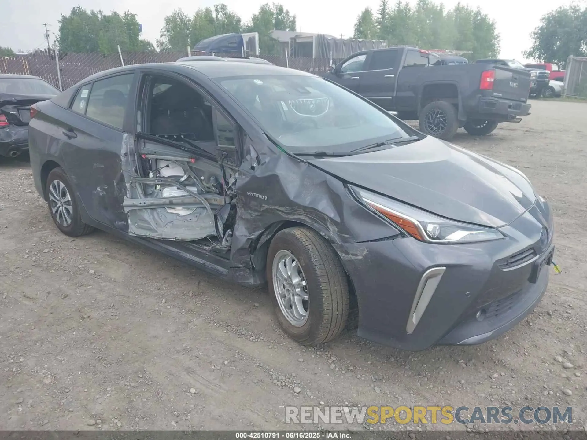 1 fotografías del automóvil dañado JTDL9RFU6K3010339 TOYOTA PRIUS 2019