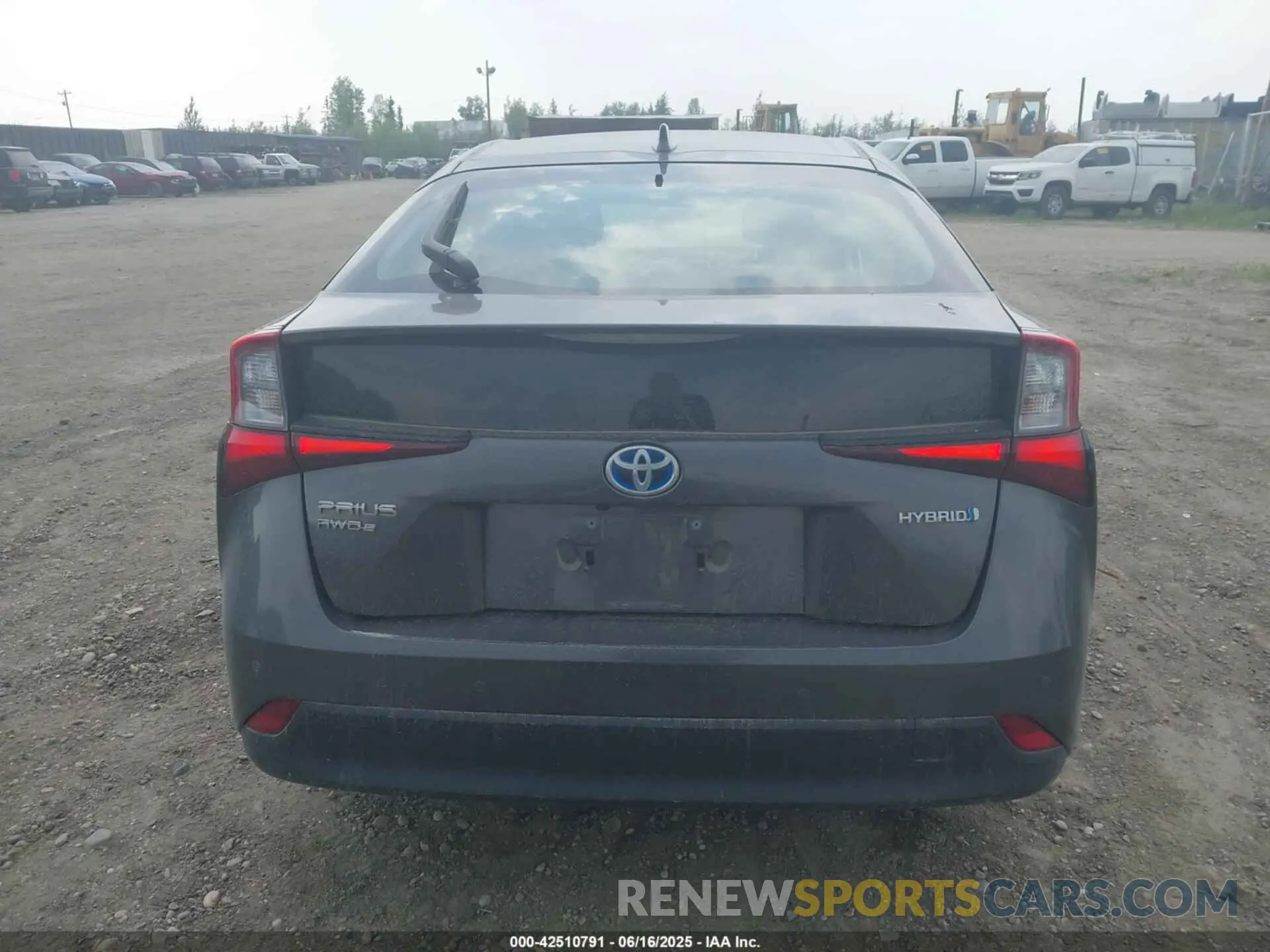 16 fotografías del automóvil dañado JTDL9RFU6K3010339 TOYOTA PRIUS 2019
