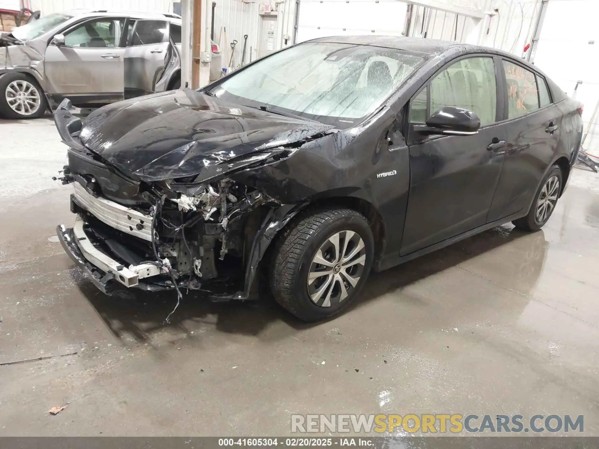 2 fotografías del automóvil dañado JTDL9RFU7K3012052 TOYOTA PRIUS 2019