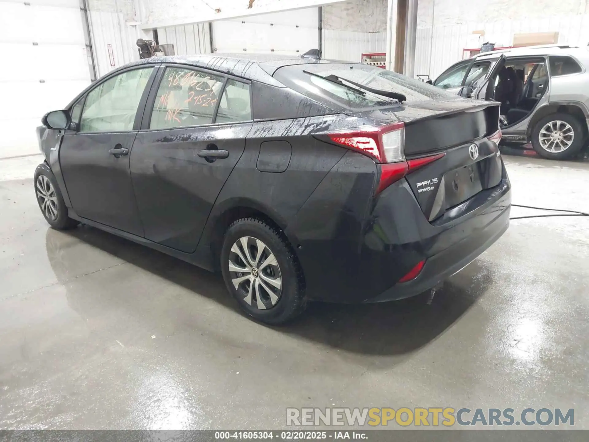3 fotografías del automóvil dañado JTDL9RFU7K3012052 TOYOTA PRIUS 2019