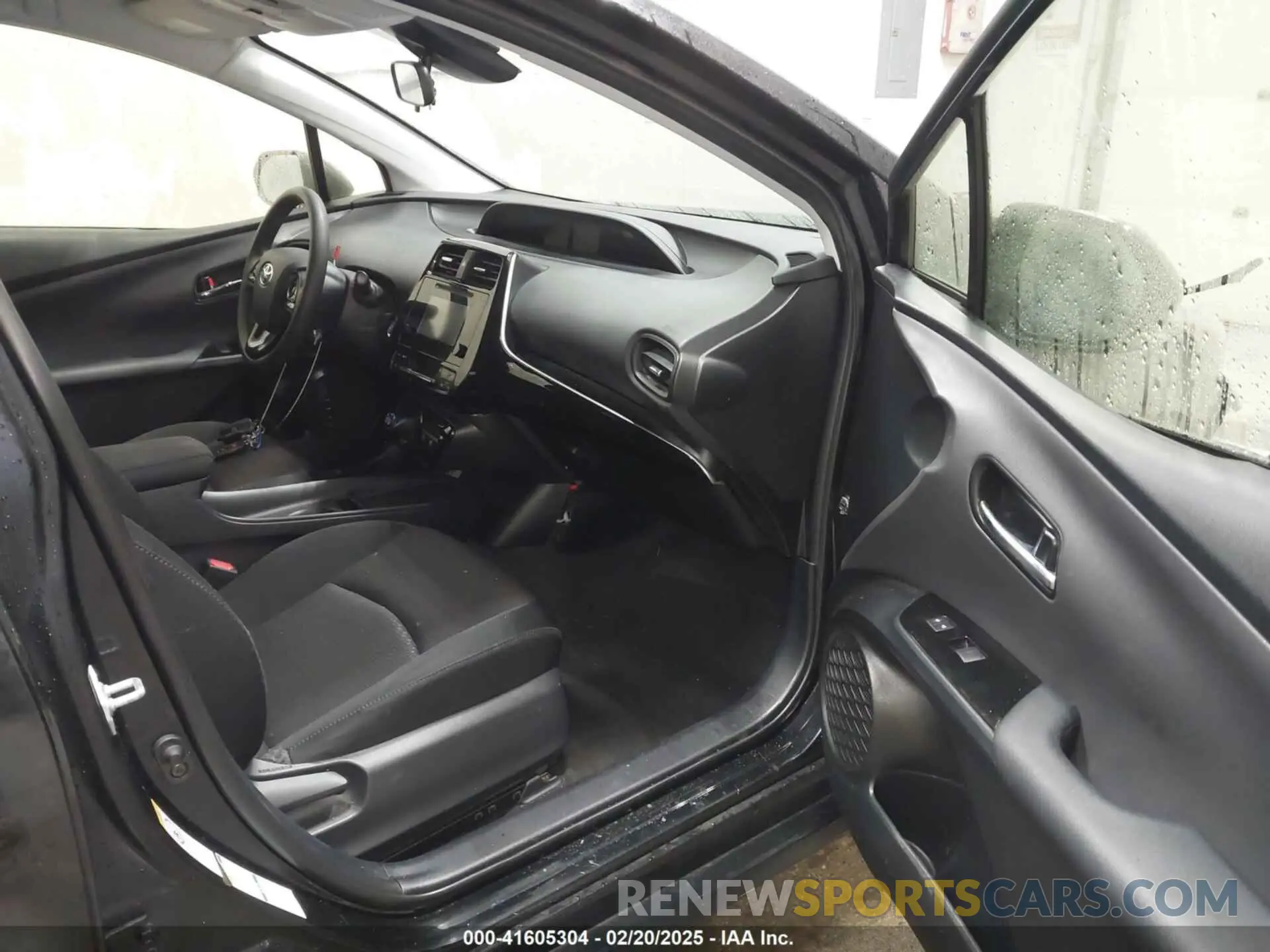 5 fotografías del automóvil dañado JTDL9RFU7K3012052 TOYOTA PRIUS 2019