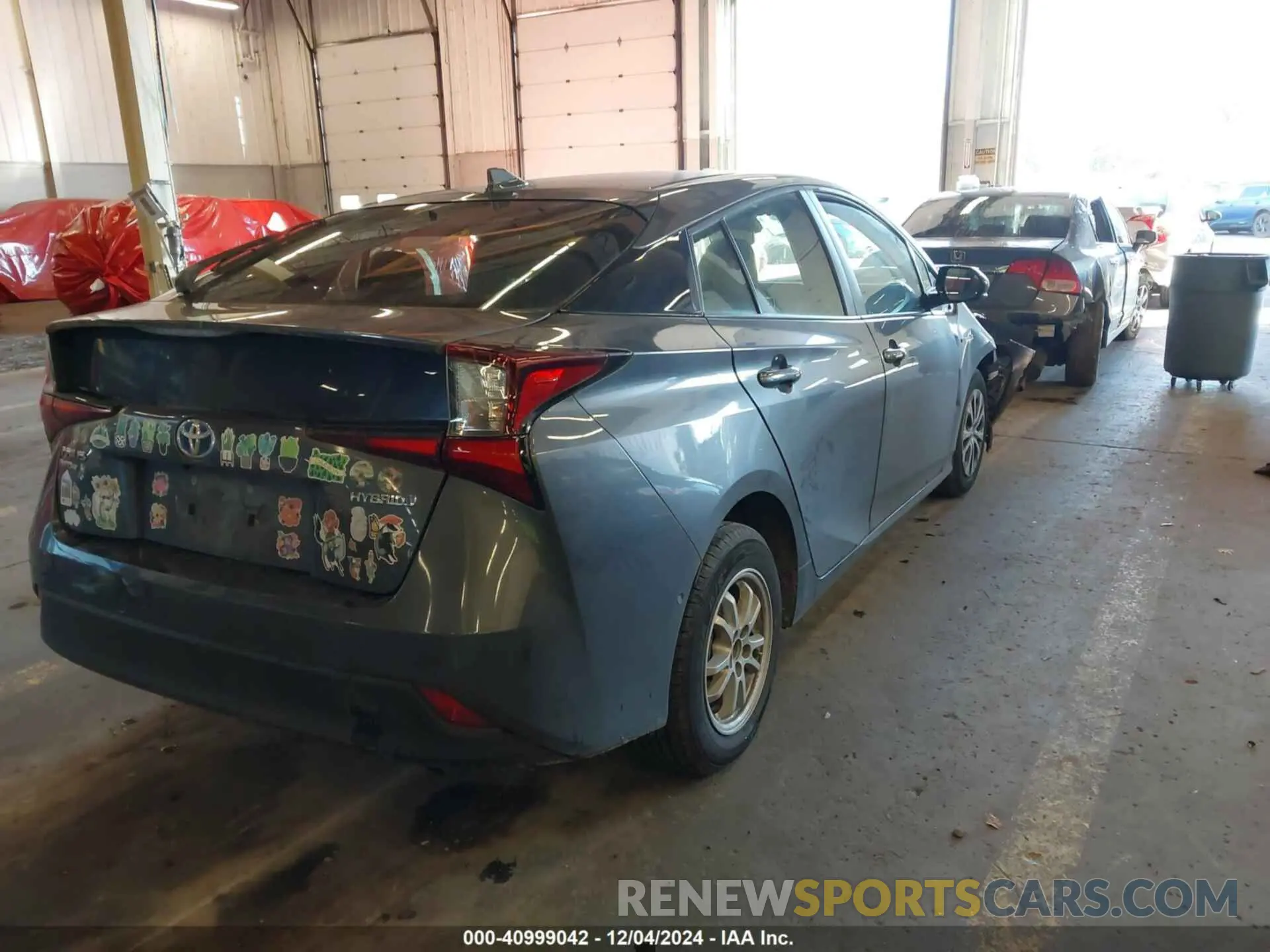 4 fotografías del automóvil dañado JTDL9RFU7K3012956 TOYOTA PRIUS 2019