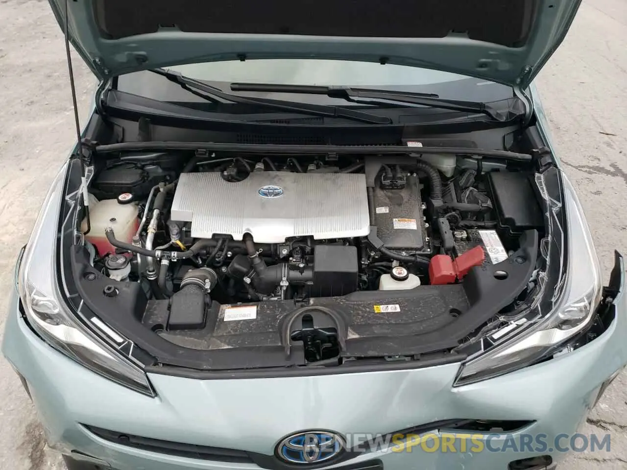 12 fotografías del automóvil dañado JTDL9RFU9K3008293 TOYOTA PRIUS 2019