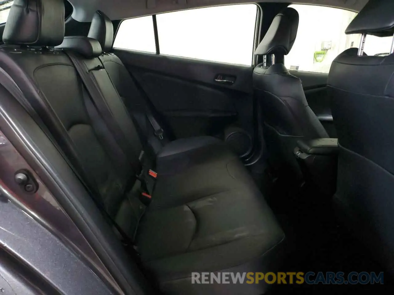 10 fotografías del automóvil dañado JTDL9RFU9K3011257 TOYOTA PRIUS 2019