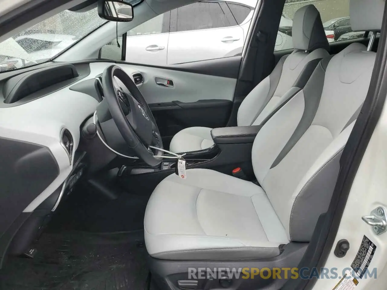 7 fotografías del automóvil dañado JTDKARFP0L3154371 TOYOTA PRIUS 2020