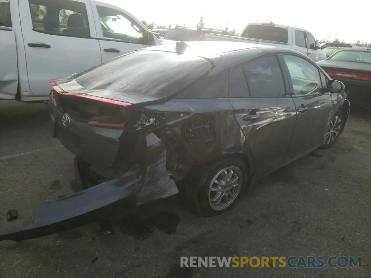 3 fotografías del automóvil dañado JTDKARFP1L3142326 TOYOTA PRIUS 2020