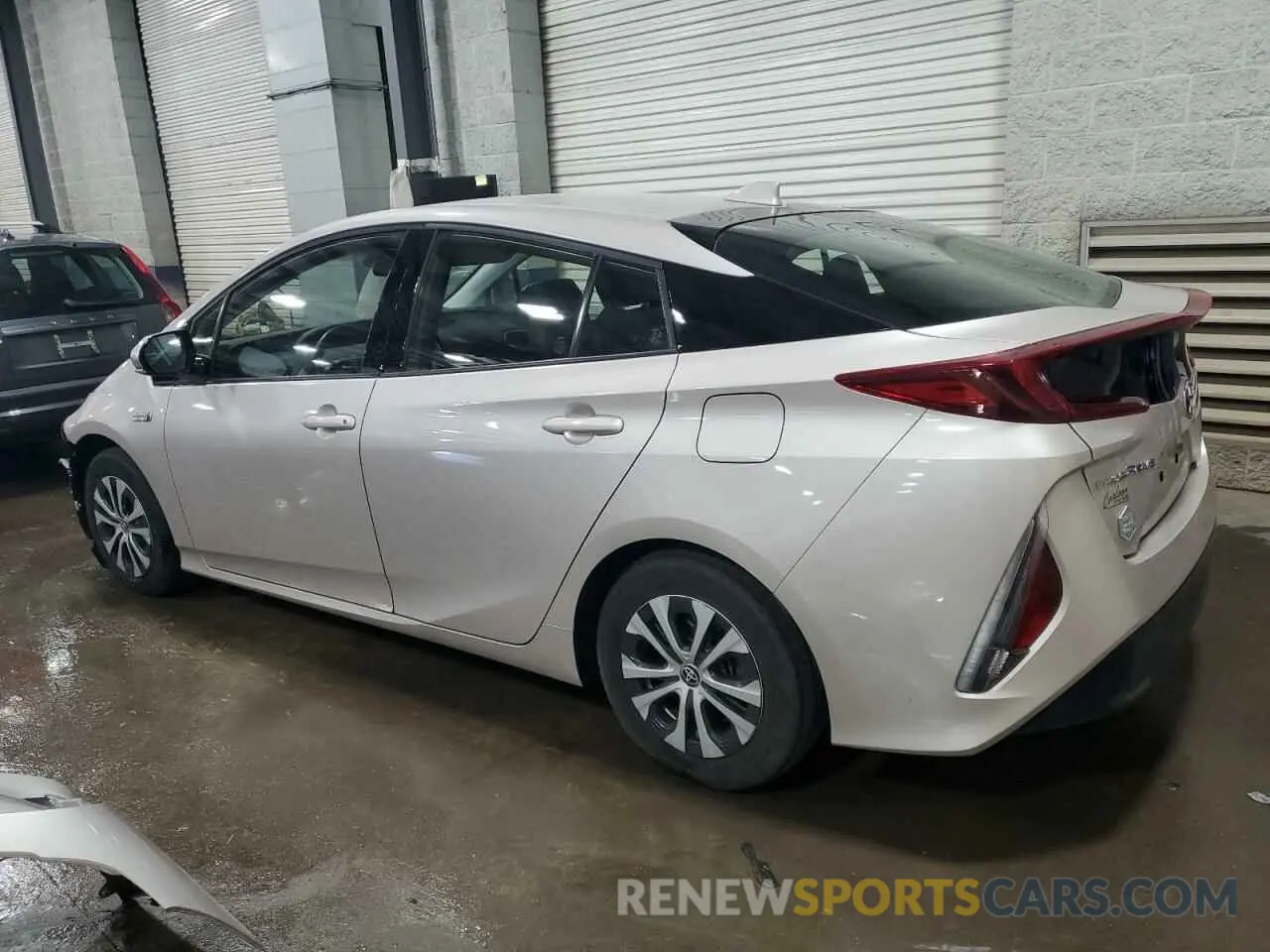 2 fotografías del automóvil dañado JTDKARFP2L3134042 TOYOTA PRIUS 2020