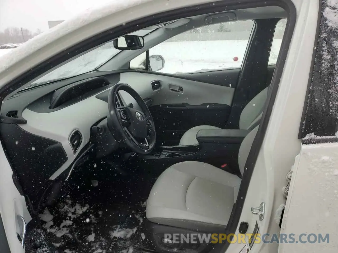 7 fotografías del automóvil dañado JTDKARFP2L3154114 TOYOTA PRIUS 2020