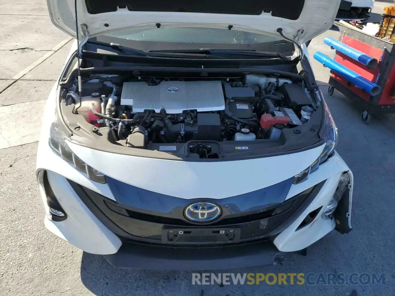 11 fotografías del automóvil dañado JTDKARFP3L3140500 TOYOTA PRIUS 2020