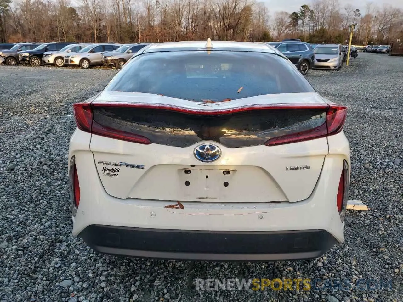 6 fotografías del automóvil dañado JTDKARFP3L3149536 TOYOTA PRIUS 2020