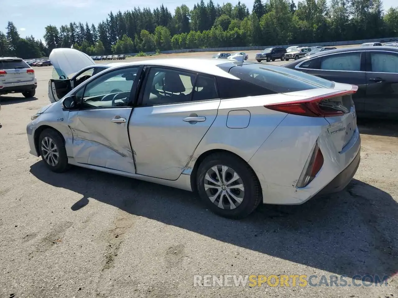 2 fotografías del automóvil dañado JTDKARFP4L3120613 TOYOTA PRIUS 2020