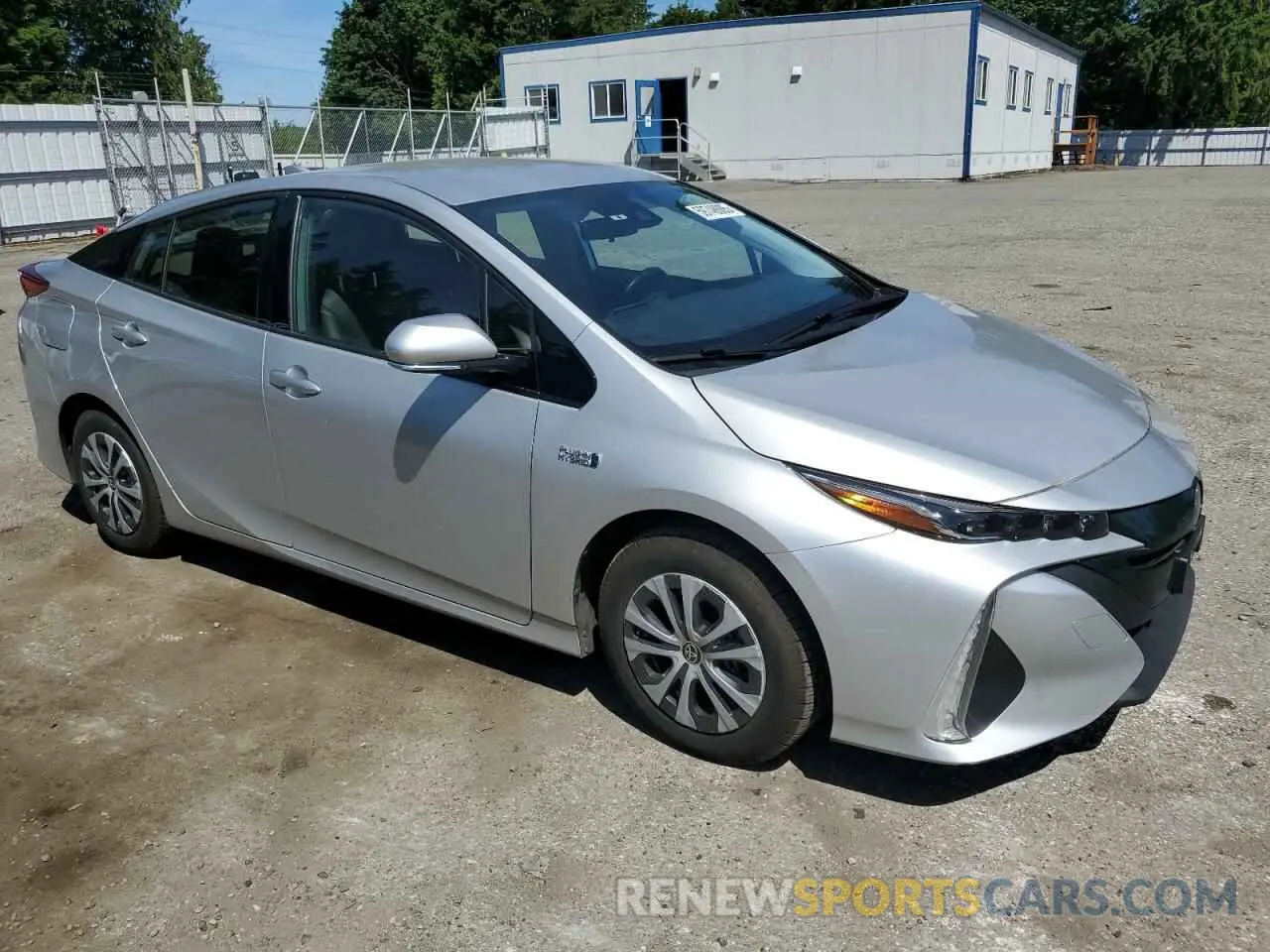4 fotografías del automóvil dañado JTDKARFP4L3120613 TOYOTA PRIUS 2020
