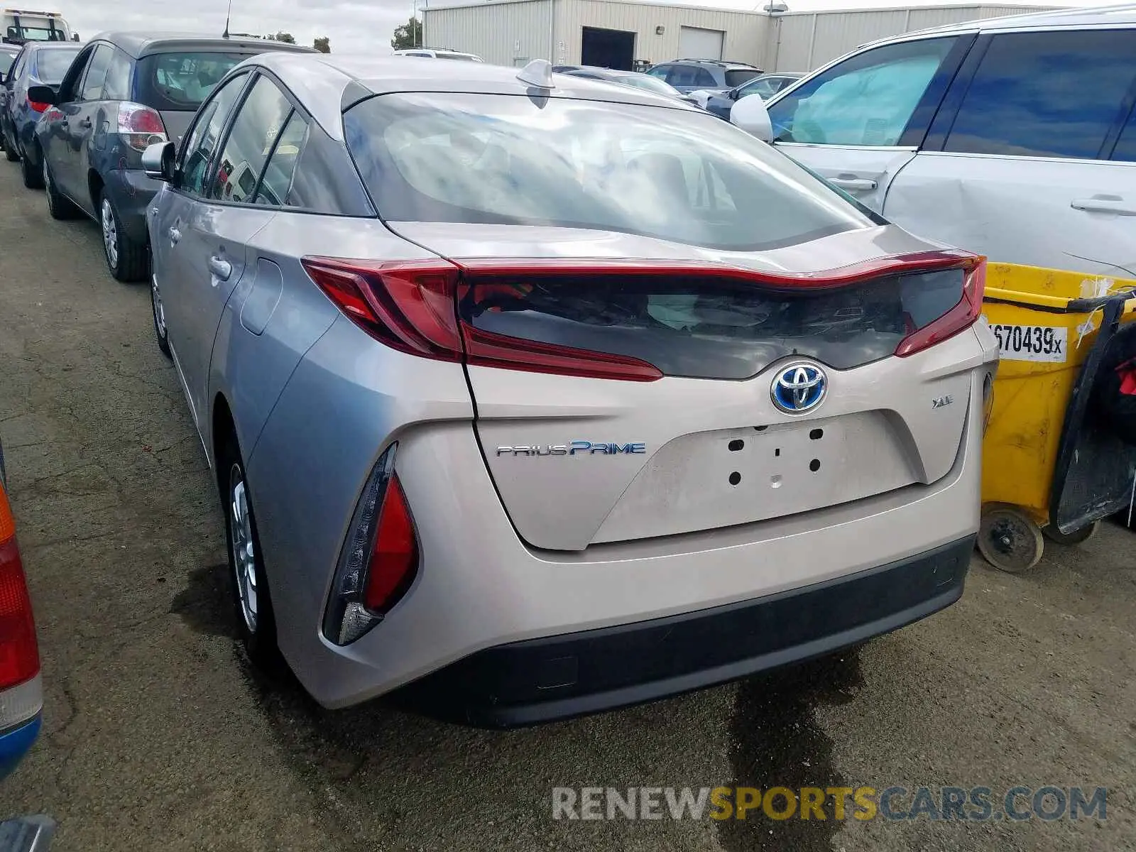 3 fotografías del automóvil dañado JTDKARFP5L3126128 TOYOTA PRIUS 2020