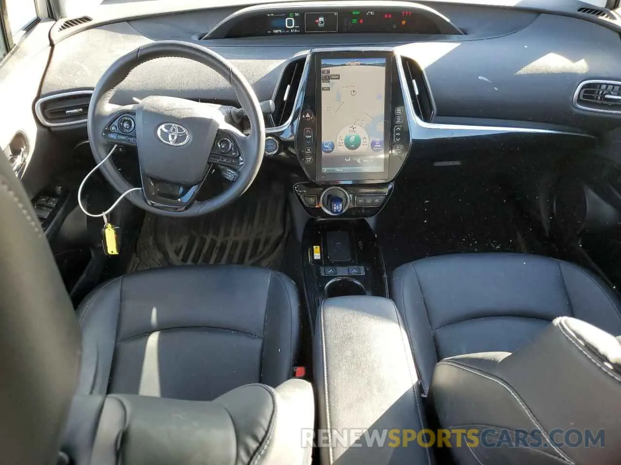 8 fotografías del automóvil dañado JTDKARFP5L3158559 TOYOTA PRIUS 2020
