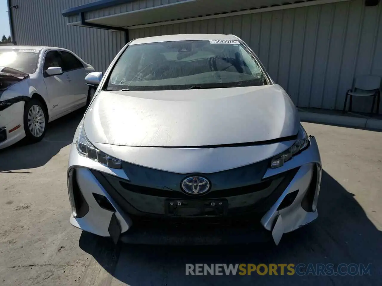 5 fotografías del automóvil dañado JTDKARFP6L3121326 TOYOTA PRIUS 2020