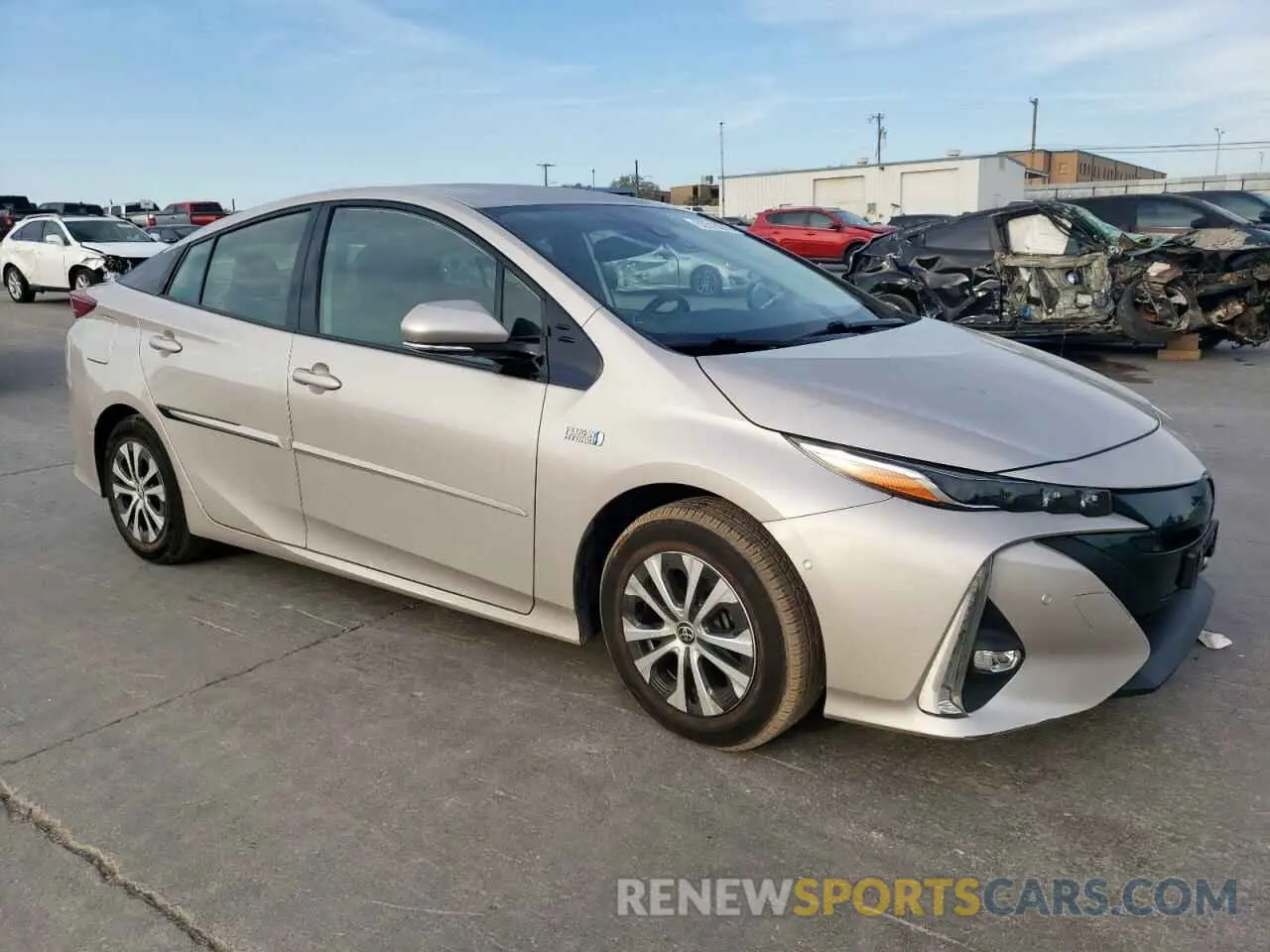4 fotografías del automóvil dañado JTDKARFP7L3125014 TOYOTA PRIUS 2020